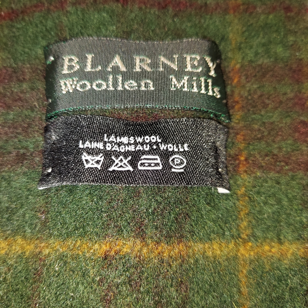 Blarney Woollen Mills Green Plaid 100% Lambswool Scarf - 60" - Picture 2 of 5